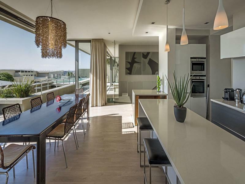 Blue Views Penthouse Beachfront Apartment With Pool Le Cap Extérieur photo