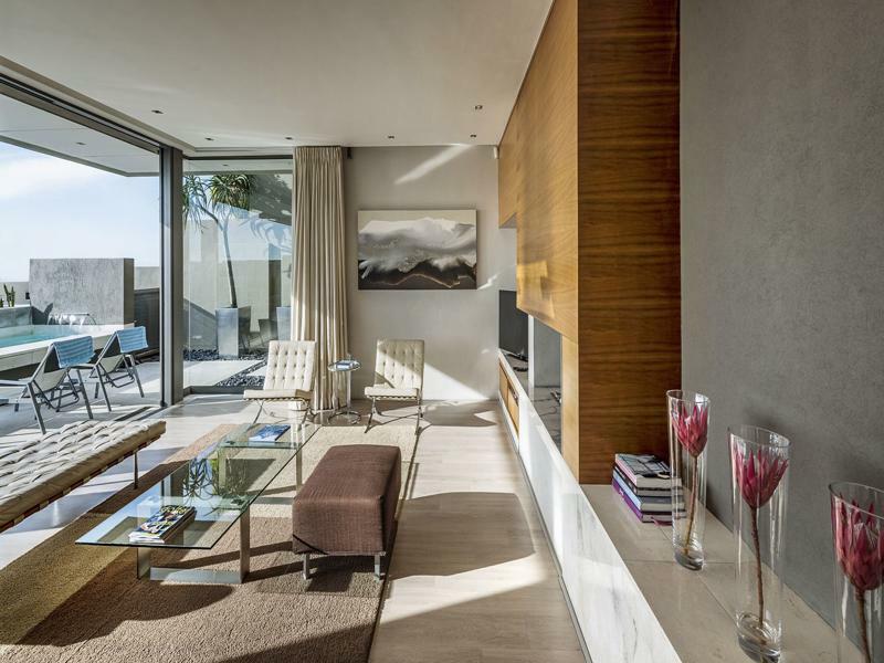 Blue Views Penthouse Beachfront Apartment With Pool Le Cap Extérieur photo